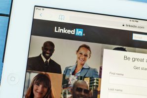 How To Successfully Optimize LinkedIn Profiles For Recent College Graduates?